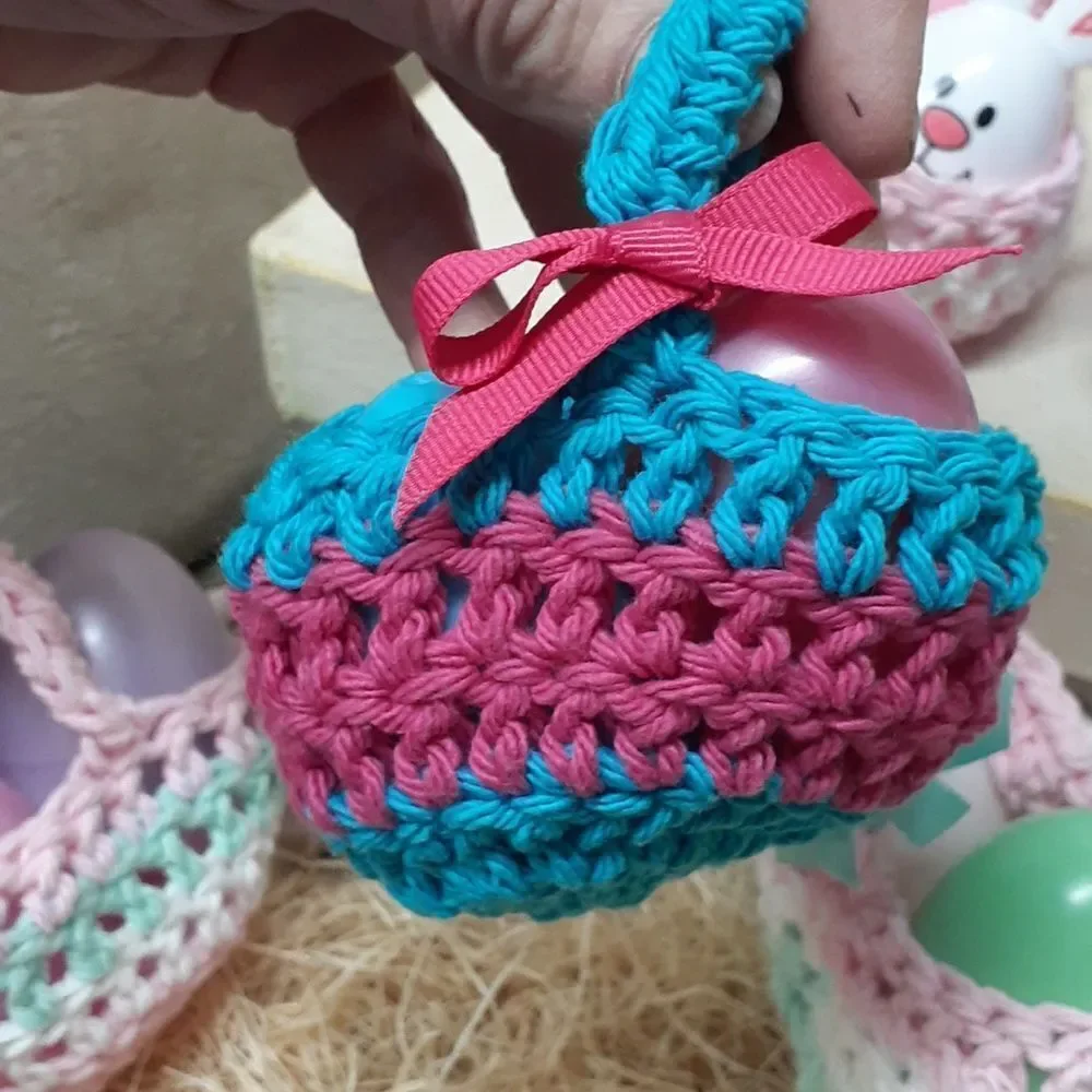 Hand‎ crocheted  mini Easter baskets, bunnies (pick 2)